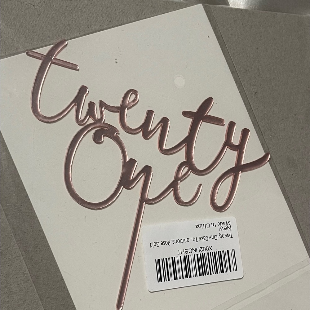Rose Gold “twenty one” Cake Topper